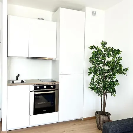 Apartman Isabellas: Near To Trainstation