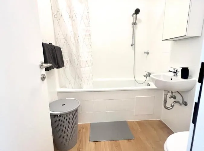 Διαμέρισμα Isabellas: Near To Trainstation *